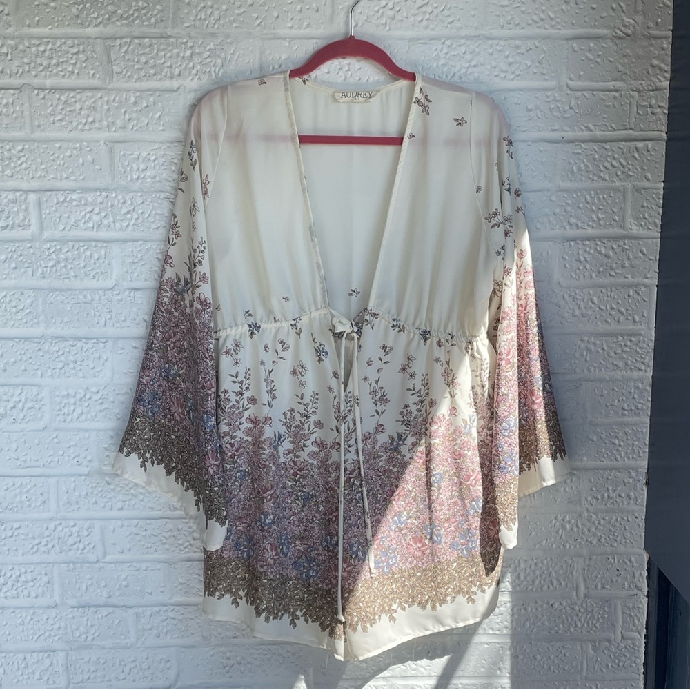 Audrey 3 + 1 Floral Romper size L NWOT